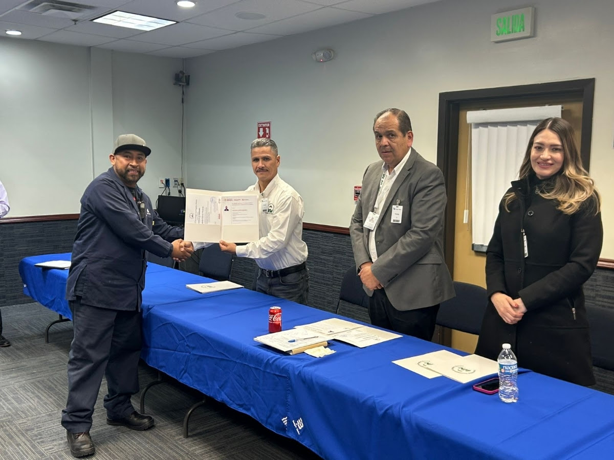 La UTN Refuerza la Capacitación Industrial: Badger Meter Recibe Certificación en Fotovoltaica