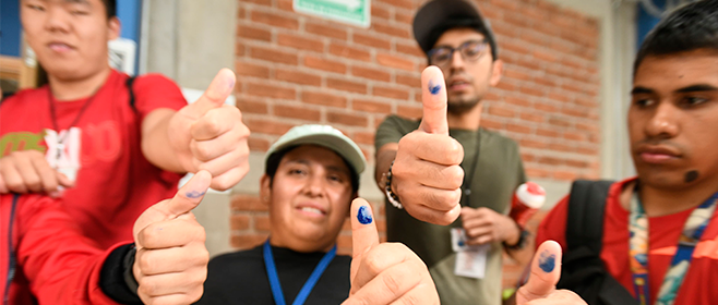 Votar sin obstáculos: INE prueba tecnología y medidas para personas con discapacidad