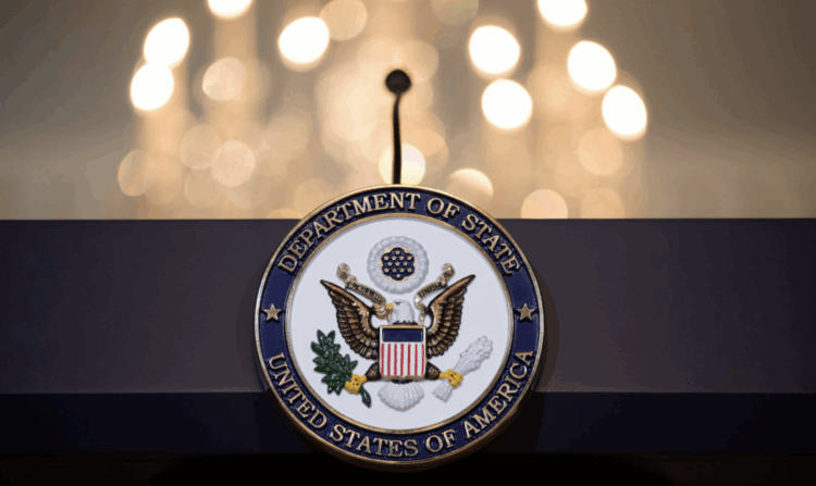 EU desmiente lista negra de políticos mexicanos con visas revocadas