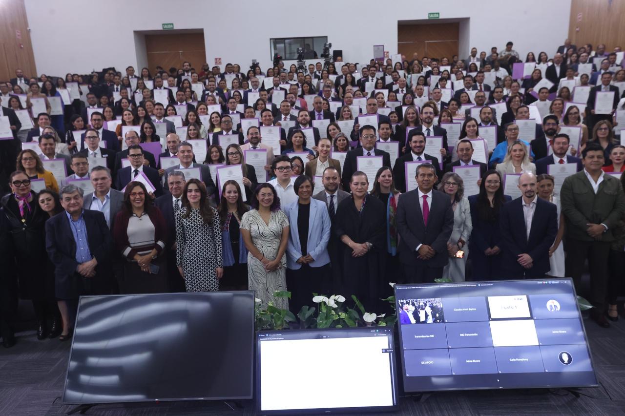 INE consolida elección histórica: constancias a juezas y magistradas elegidas por el voto