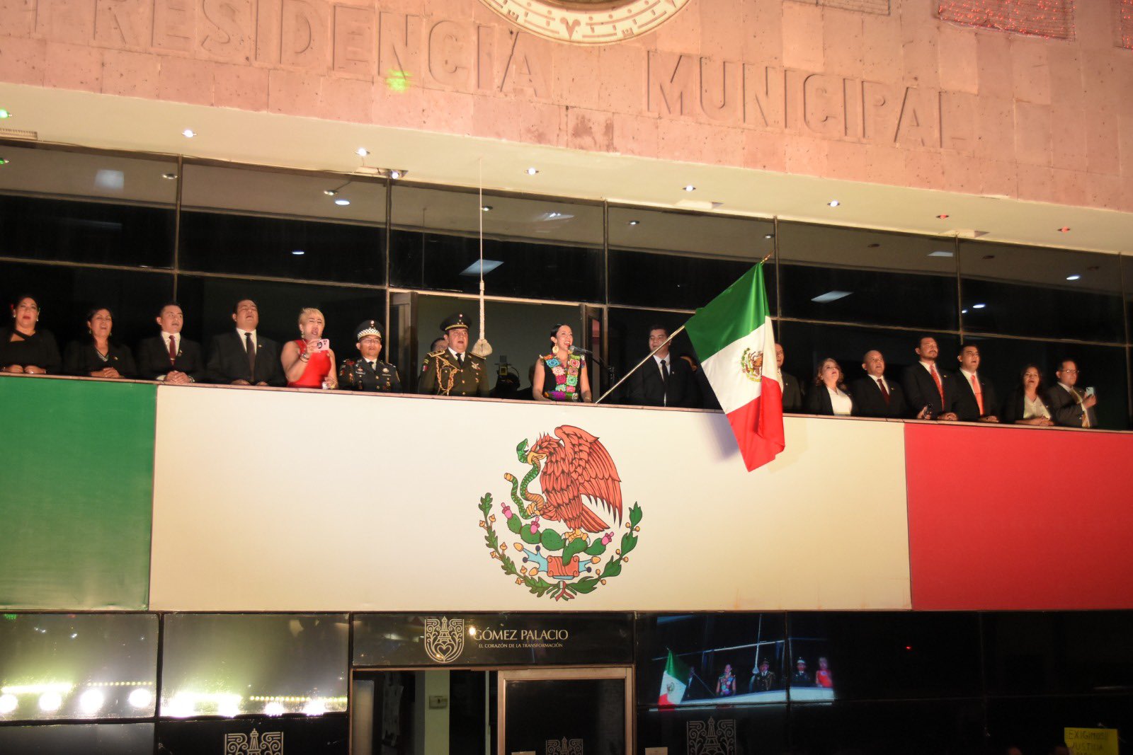 Drones y lleno total en el Grito de Gómez Palacio