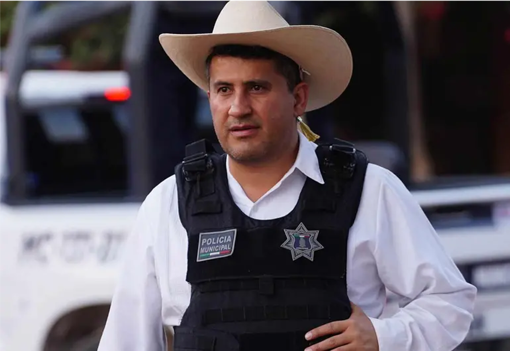 Tras el asesinato de Carlos Manzo, el Movimiento del Sombrero va por su registro como partido nacional