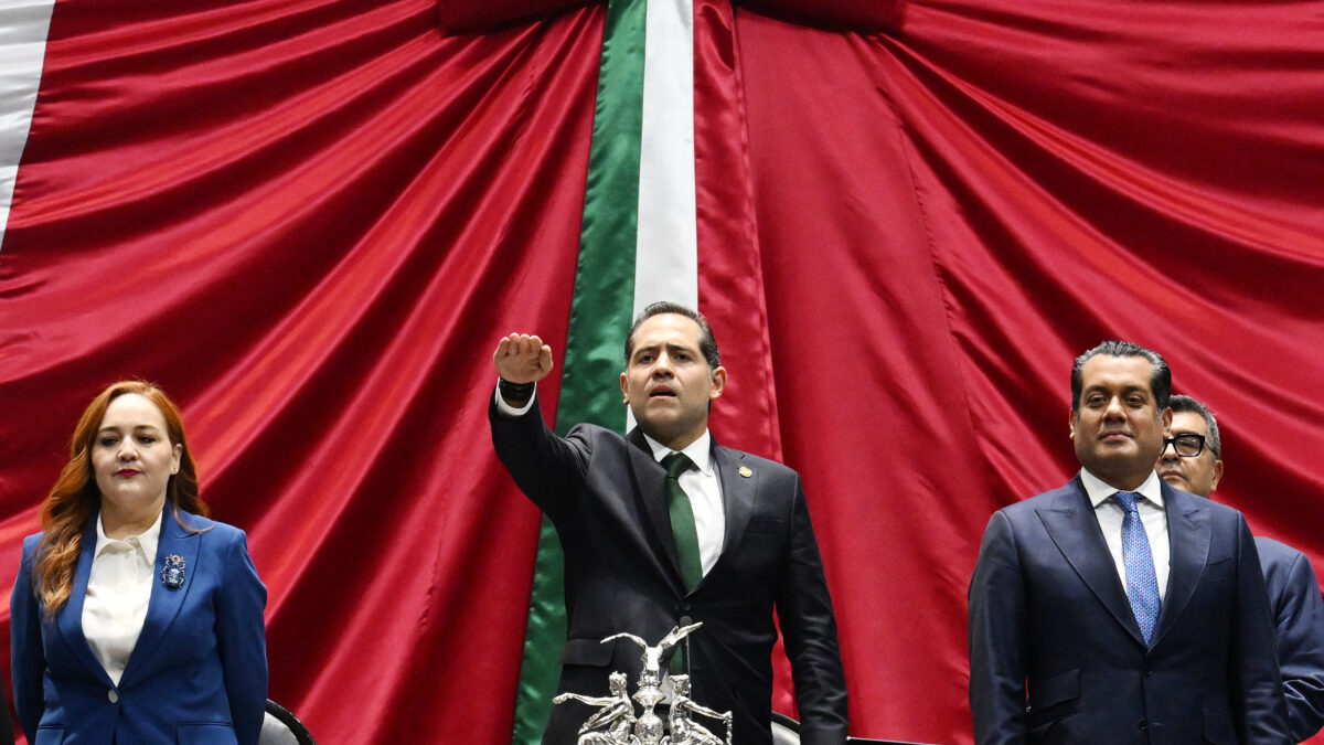 Raúl Bolaños-Cacho Cué rinde protesta como presidente de la Mesa Directiva de la Cámara de Diputados